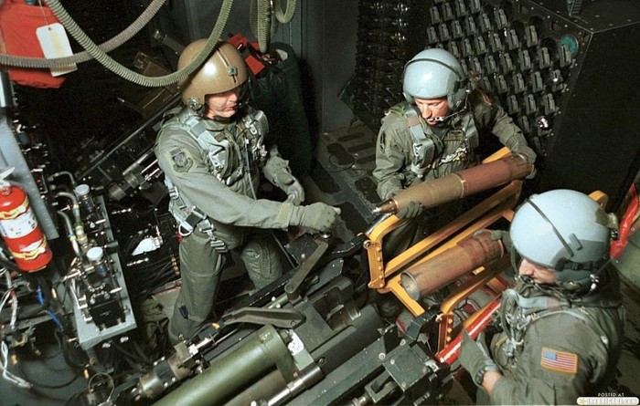 Cường kích vũ trang hạng nặng AC-130